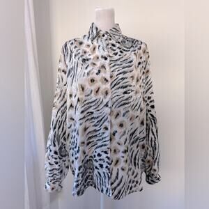 Vintage ‘80s All Hours Tiger Print Relaxed Fit Long Sleeve Button Down Blouse